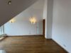 Dachgeschoss mit viel Platz und sofort bezugsfrei im Zentrum von Korb zu verkaufen - Wohnzimmer