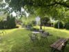 Großer Garten inklusive! Teilweise renovierungsbedürftiges Dreifamilienhaus in Toplage von Fellbach - Garten Sommer