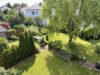 Großer Garten inklusive! Teilweise renovierungsbedürftiges Dreifamilienhaus in Toplage von Fellbach - Ausblick OG Sommer