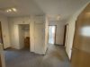 Licht, Weitblick & Lebensqualität: 3,5-Zimmer-Wohnung mit Westbalkon direkt am Schmidener Feld - Flur - Garderobe
