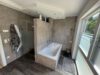 Familientraum am Waldrand: Modern saniertes Einfamilienhaus mit sehr großem Garten, PV & Sauna - OG Badezimmer