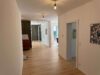 Familientraum am Waldrand: Modern saniertes Einfamilienhaus mit sehr großem Garten, PV & Sauna - EG Flur