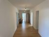 Familientraum am Waldrand: Modern saniertes Einfamilienhaus mit sehr großem Garten, PV & Sauna - OG Flur