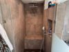 Familientraum am Waldrand: Modern saniertes Einfamilienhaus mit sehr großem Garten, PV & Sauna - OG Dusche