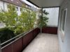 Sehr großzügiges Zweifamilienhaus in zentraler und ruhiger Lage von Fellbach (aufgeteilt) - EG Balkon