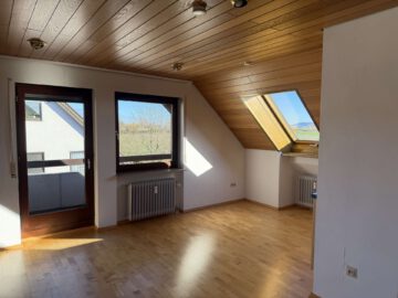 Helle 2 Zimmer Dachgeschosswohnung in Fellbach Schmiden, 70736 Fellbach, Dachgeschosswohnung
