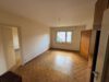 Großzügige sanierungsbedürftige 4 Zimmer-Wohnung mit Balkon am Feldrand von Fellbach - Esszimmer / Kinderzimmer