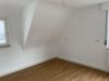 Voll vermietetes Mehrfamilienhaus mit Gewerbeeinheit, großzügigen Nebenflächen und Ausbaureserve - 1. Dachgeschoss, Wohnen WE 2