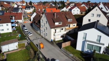 Selbstnutzung oder Kapitalanlage, zwei der drei Wohneinheiten stehen bereits leer – sofort verfügbar, 70736 Fellbach, Mehrfamilienhaus