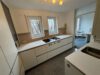 Großzügige 4,5 Zimmer-Wohnung mit Balkon in Herzen von Degerloch zum reinen Objektpreis (Erbpacht) - Küche