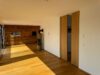 Exklusives Penthouse – Nachhaltiger Wohnluxus mit Alpenblick, Sauna und großzügigen Sonnenterrassen - Wohn-Essbereich
