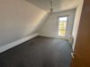Rohdiamant im Herzen von Fellbach – großzügige Dachgeschosswohnung mit Loggia und viel Potenzial - Kind 1