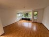 Großzügige 2-Zimmer-Wohnung mit Südwest-Balkon und frisch renoviertem Bad. - Wohnbereich