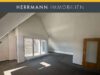 Großzügige Dachgeschosswohnung mit Loggia und viel Potenzial in zentraler Lage von Fellbach - Startbild Pfarrstraße