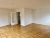 Vermietete 3,5 Zimmer-Wohnung - teilweise renoviert in ruhiger Lage von Fellbach - Wohn-Esszimmer DG