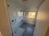 Sehr helle und großzügige 3,5 Zimmer-Wohnung in Traumlage von Fellbach - Badezimmer