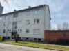 Großzügige sanierungsbedürftige 4 Zimmer-Wohnung mit Balkon am Feldrand von Fellbach - Hausansicht