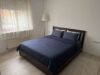 Charmante 2-Zimmer-Wohnung mit Split-Level, offenem Wohnbereich und Balkon im Fellbacher Oberdorf - Schlafzimmer