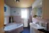 Viel Platz auf 3 Etagen - Sofort Frei ! Reiheneckhaus in Baach Winnenden - Badezimmer (1.OG)